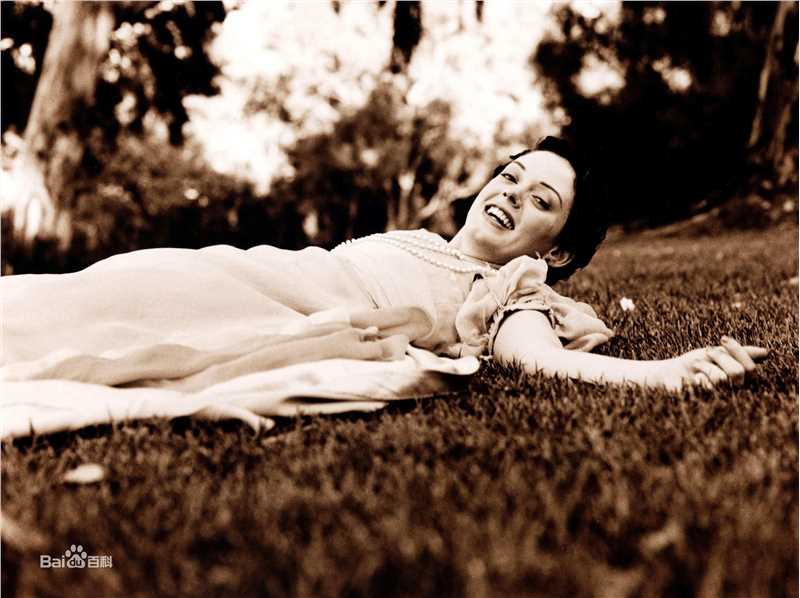 最新罗丝·麦高恩(Rose McGowan)精彩图册