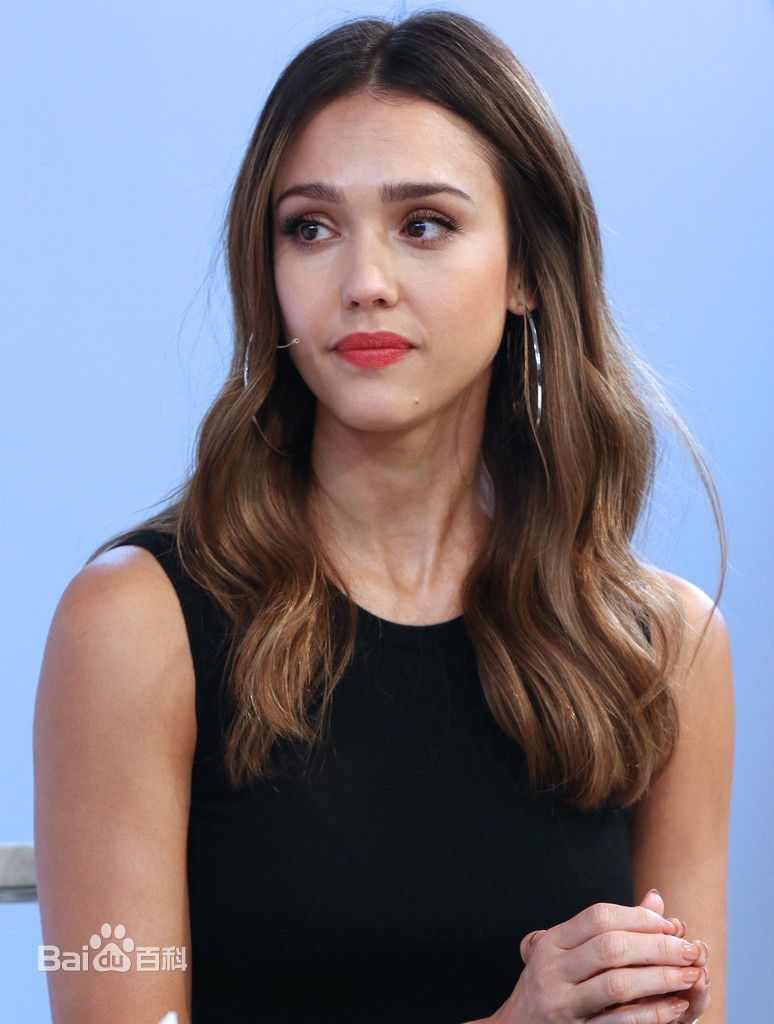 杰西卡·阿尔芭(Jessica Alba)前后照片
