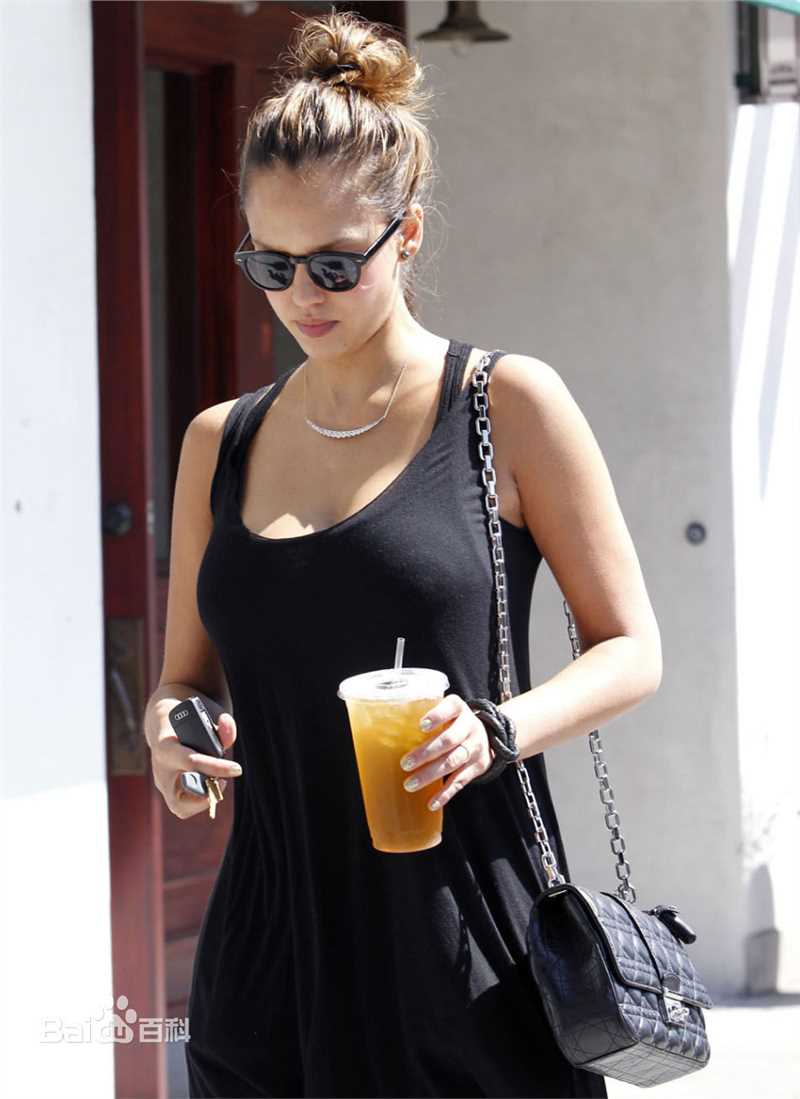 最新杰西卡·阿尔芭(Jessica Alba)精彩图册