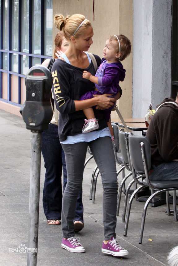 最新杰西卡·阿尔芭(Jessica Alba)精彩图册2