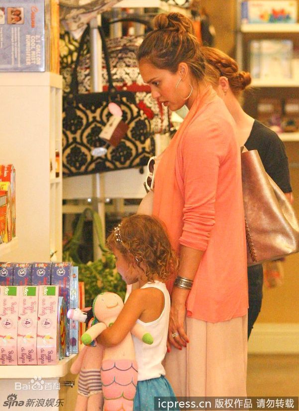 最全杰西卡·阿尔芭(Jessica Alba)精彩图册