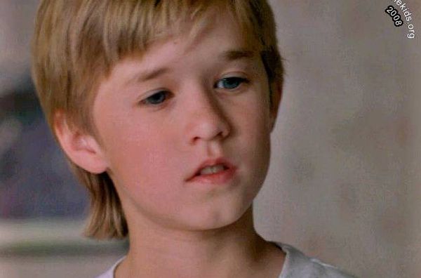 最优质海利·乔·奥斯蒙特(Haley Joel Oent)素颜照