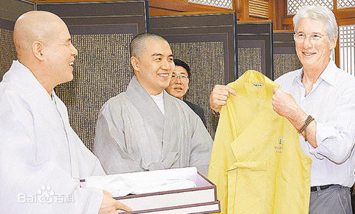 理查·基尔(Richard Tiffany Gere)生活照壁纸壁纸