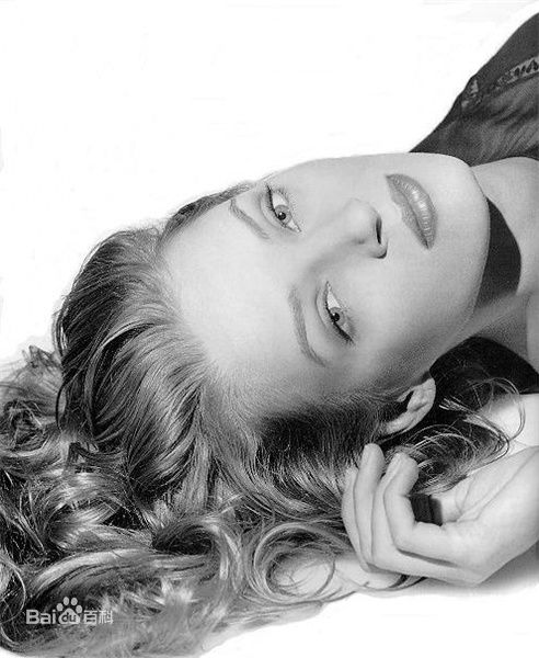 最优质乌玛·瑟曼(Uma Thurman)精彩图册1