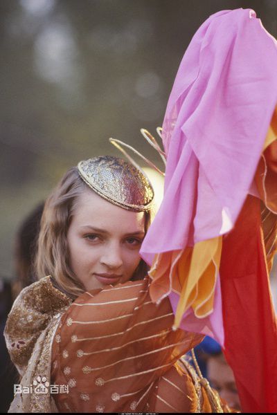 最新乌玛·瑟曼(Uma Thurman)精彩图册1