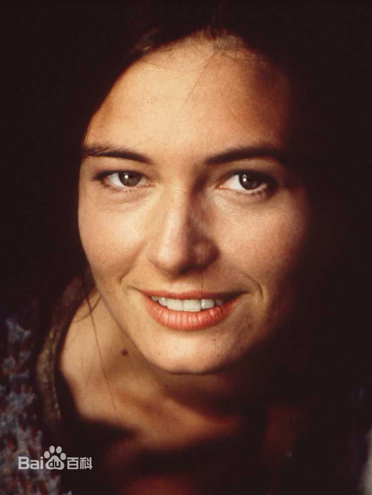 凯瑟琳·麦克马克(Catherine McCormack)前后照片