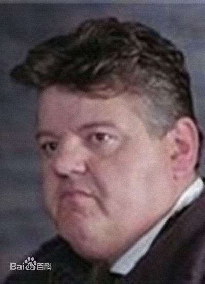 最新罗比·考特拉尼(Robbie Coltrane)精彩图册