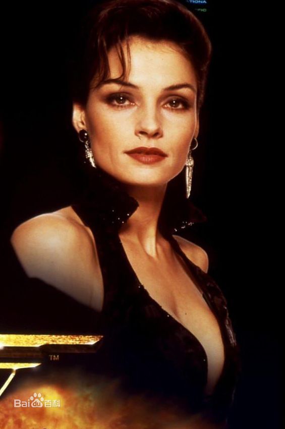 法米克·詹森(Famke Janssen)影视照性感图片图集