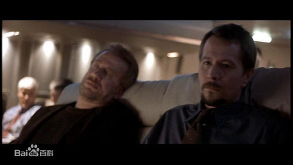 道格·休切逊(Doug Hutchison)《空中监狱》最全剧照