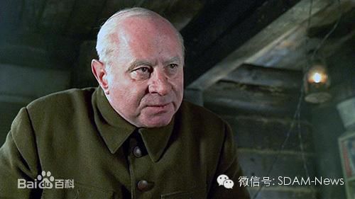 最全鲍勃·霍斯金斯(Bob Hoskins)在《兵临城下》中的壁纸