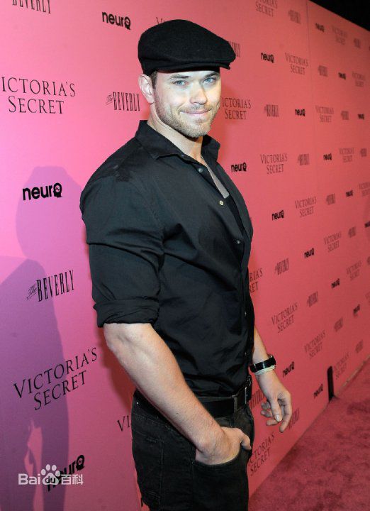 凯南·鲁兹(Kellan Lutz)凯南活动宣传图片素颜照相册