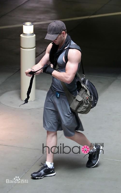 精选凯南·鲁兹(Kellan Lutz)精彩图册