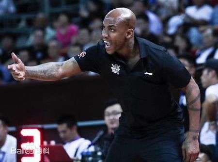 斯蒂芬·马布里(Stephon Marbury)教练生涯生活照