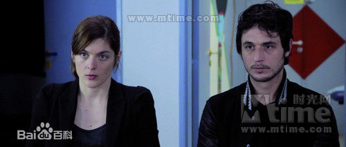 杰瑞米·埃尔卡伊姆(Jeremie Elkaim)电影《命运的宣战》海报精选剧照