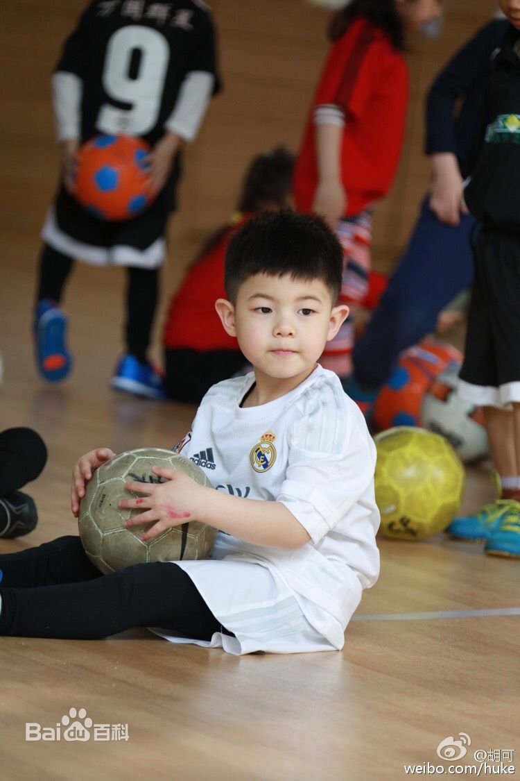 《沙俊伯》生活照