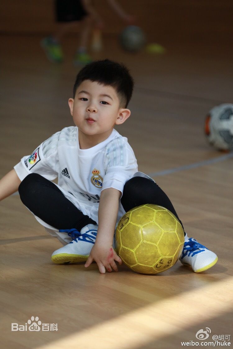 《沙俊伯》生活照