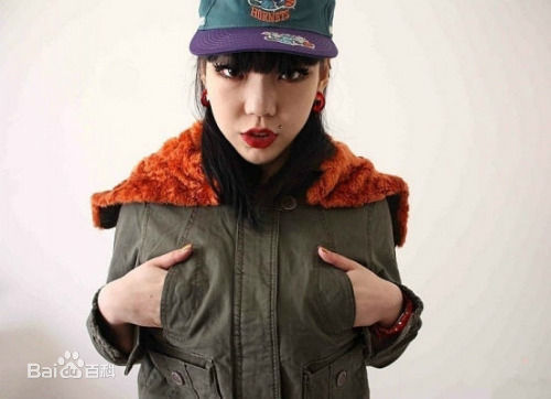 吴莫愁(MoMo Wu)个性照素颜照相册