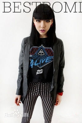 吴莫愁(MoMo Wu)个性照素颜照相册