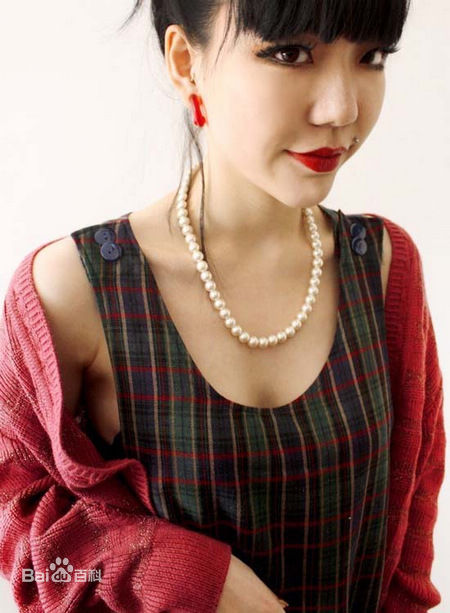 最新吴莫愁(MoMo Wu)性感图片