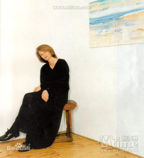 夏洛特·兰普林(Charlotte Rampling)前后照片