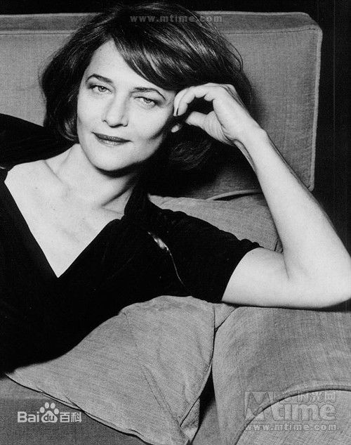 夏洛特·兰普林(Charlotte Rampling)前后照片
