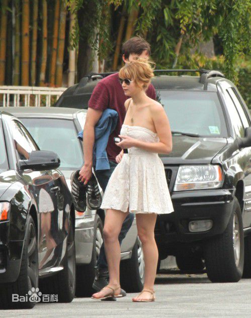 詹妮弗·劳伦斯(Jennifer Lawrence)詹妮弗和男友素颜照相册