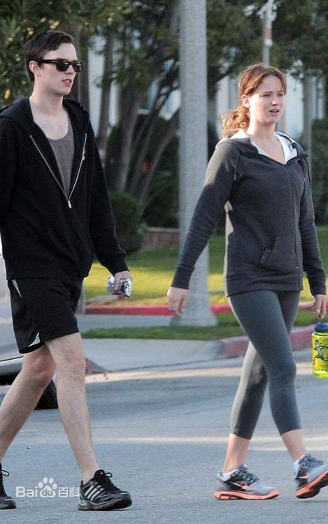 詹妮弗·劳伦斯(Jennifer Lawrence)詹妮弗和男友素颜照相册