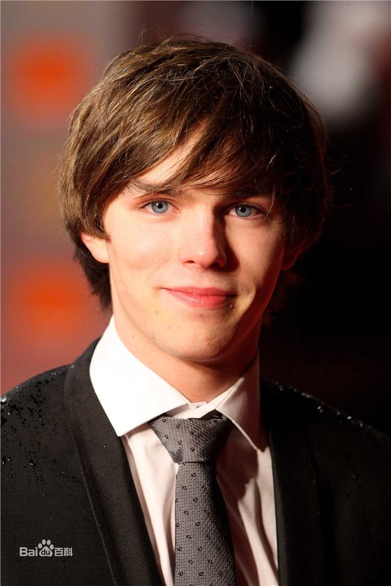 最全尼古拉斯·霍尔特(Nicholas Hoult)精彩图册