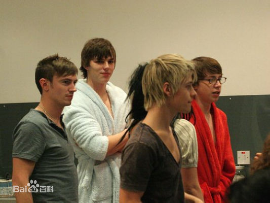 最全尼古拉斯·霍尔特(Nicholas Hoult)精彩图册