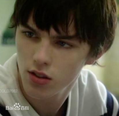 最全尼古拉斯·霍尔特(Nicholas Hoult)精彩图册
