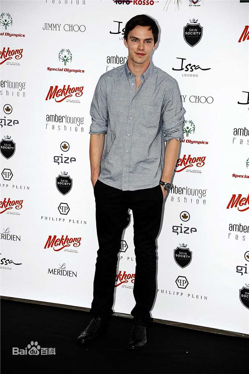 最全尼古拉斯·霍尔特(Nicholas Hoult)精彩图册