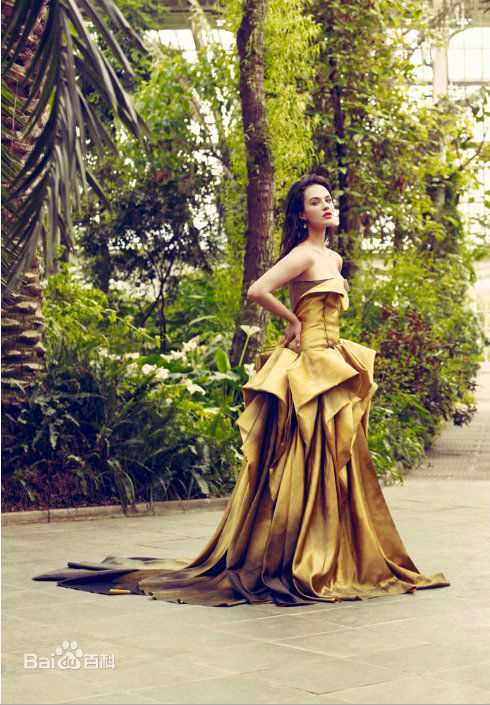 杰西卡·布朗·芬德利(Jessica Brown Findlay)最全杰西卡·布朗-芬德利 杂志壁纸