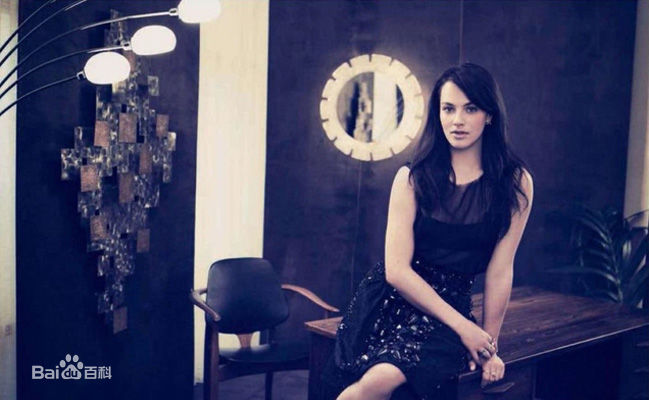 杰西卡·布朗·芬德利(Jessica Brown Findlay)最全杰西卡·布朗-芬德利 杂志壁纸