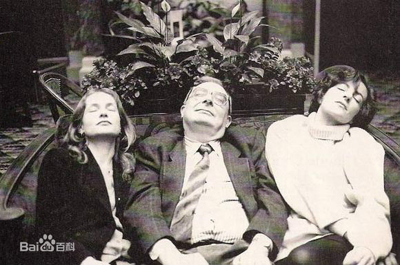 伊莎贝尔·于佩尔(Isabelle Huppert)伊莎贝尔于佩尔壁纸壁纸