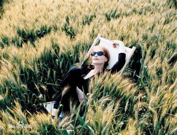 高清伊莎贝尔·于佩尔(Isabelle Huppert)精彩图册