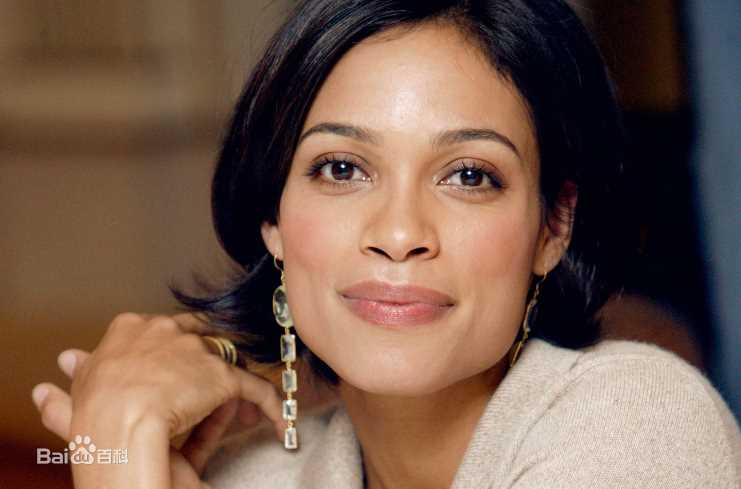 罗莎里奥·道森(Rosario Dawson)前后照片