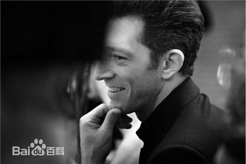 文森特·卡索(Vincent Cassel)文森特·卡塞尔前后照片