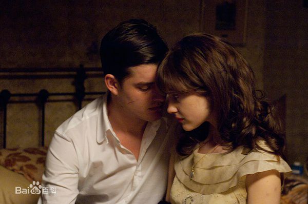 安德丽亚·瑞斯波罗格(Andrea·Riseborough)《乱世妖姬》官方精选剧照