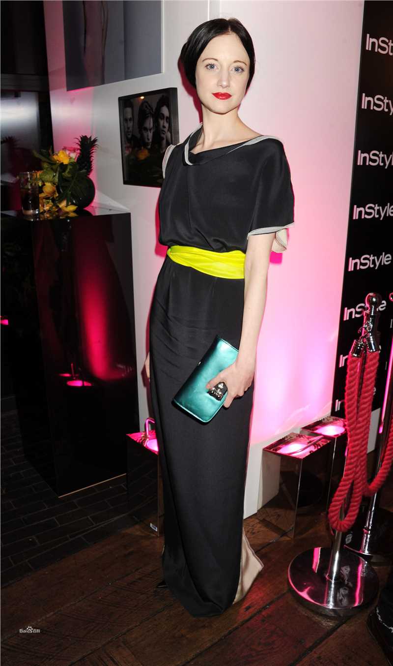 高清安德丽亚·瑞斯波罗格(Andrea·Riseborough)性感图片