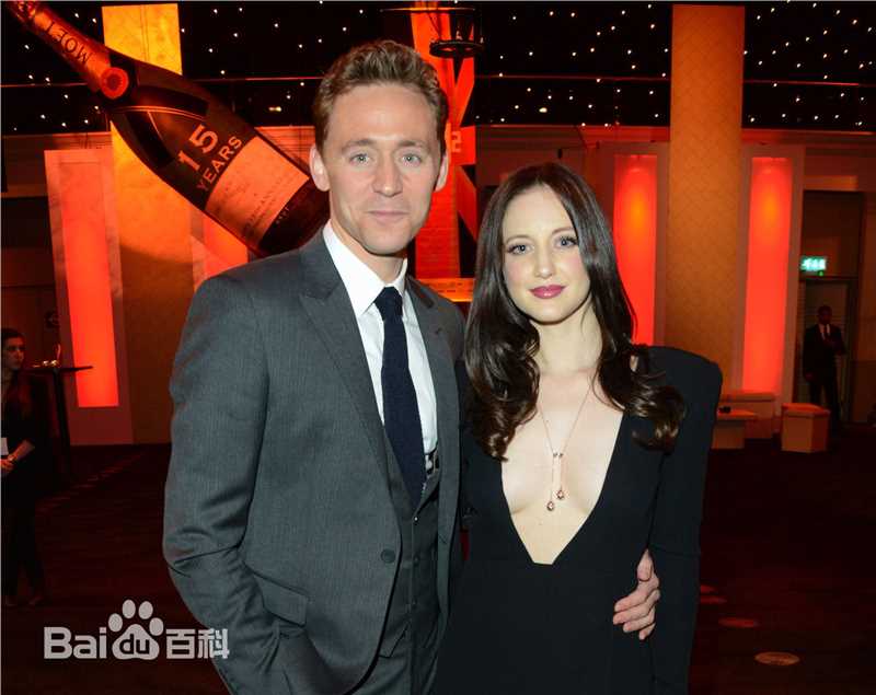 高清安德丽亚·瑞斯波罗格(Andrea·Riseborough)性感图片