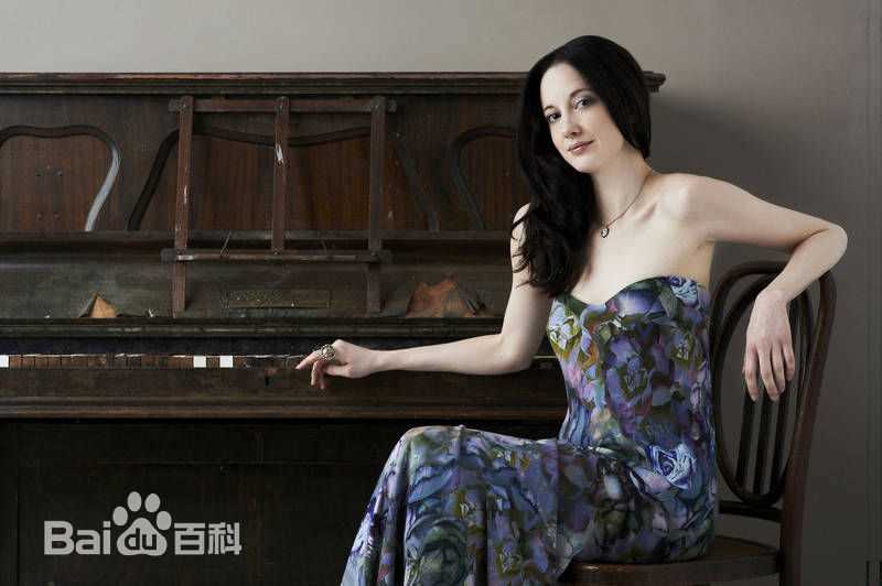 高清安德丽亚·瑞斯波罗格(Andrea·Riseborough)性感图片