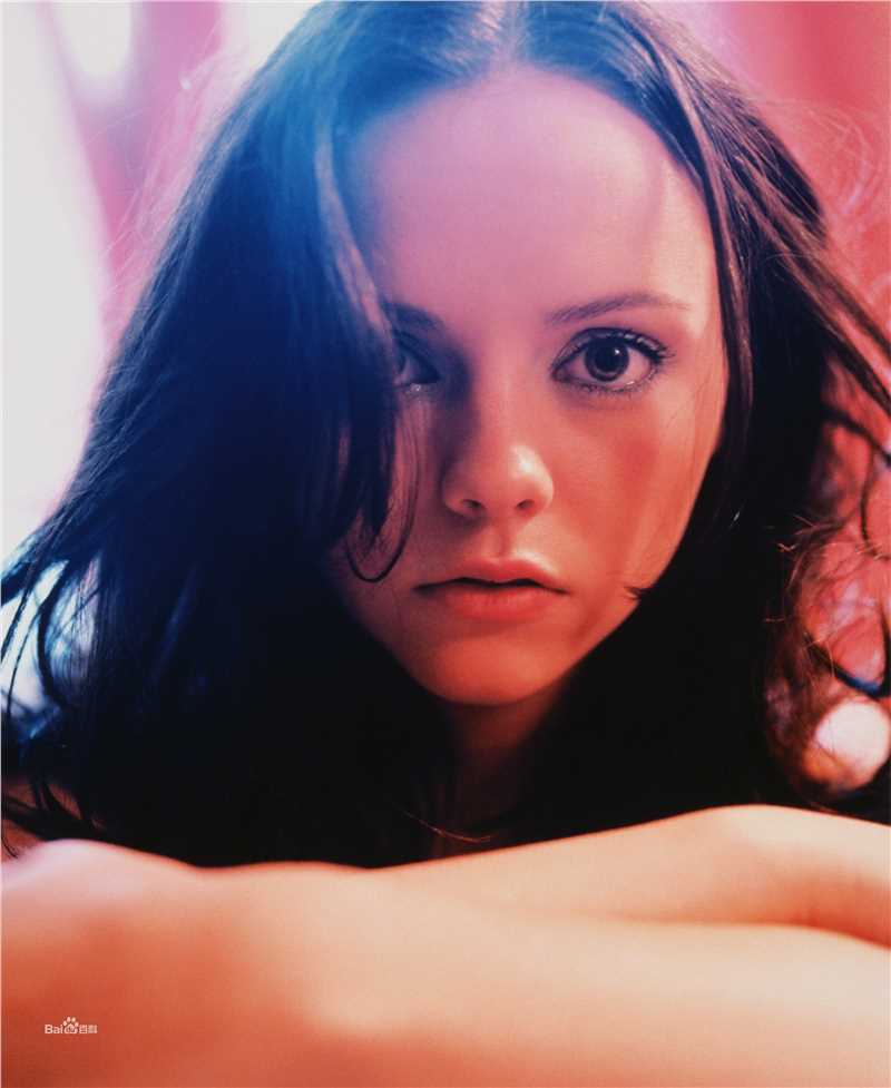 克里斯蒂娜·里奇(Christina Ricci)前后照片