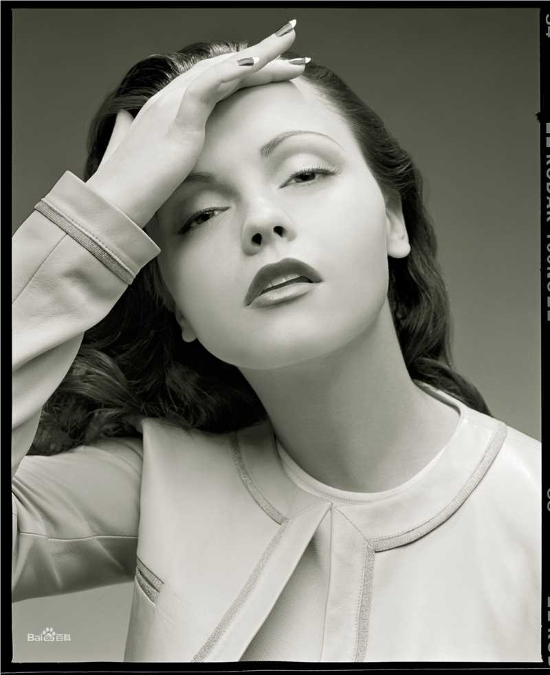 最新克里斯蒂娜·里奇(Christina Ricci)精彩图册