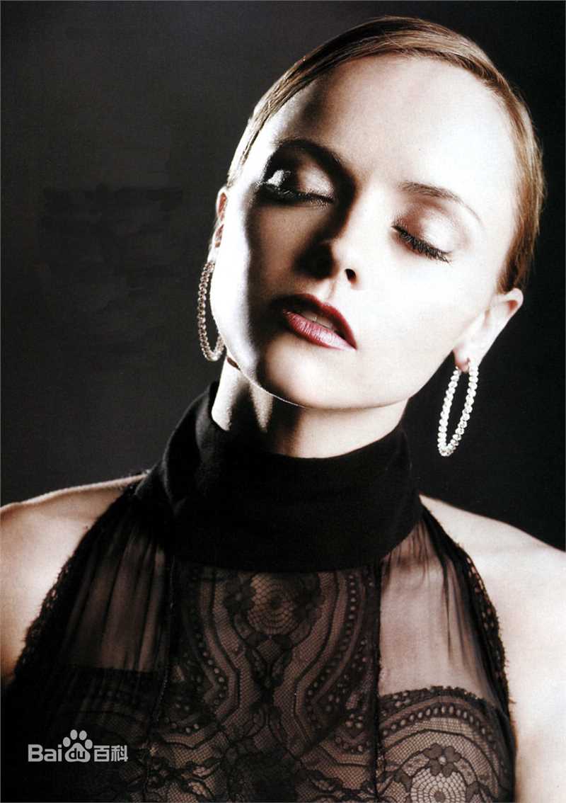 最新克里斯蒂娜·里奇(Christina Ricci)精彩图册