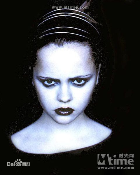 精选克里斯蒂娜·里奇(Christina Ricci)精彩图册