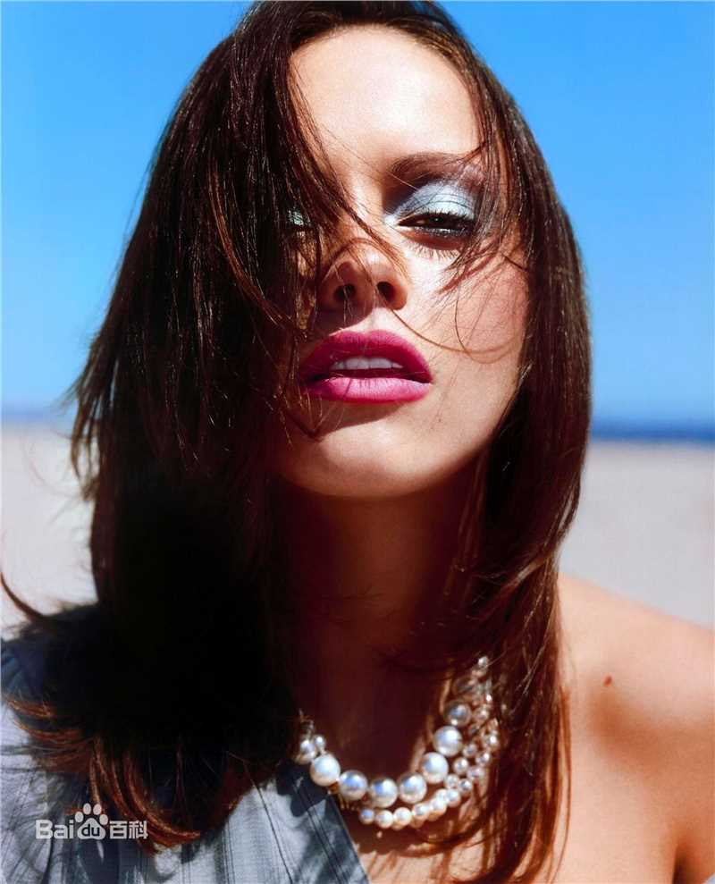 精选克里斯蒂娜·里奇(Christina Ricci)精彩图册