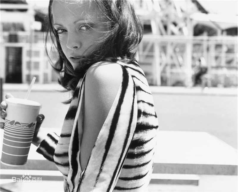 精选克里斯蒂娜·里奇(Christina Ricci)精彩图册