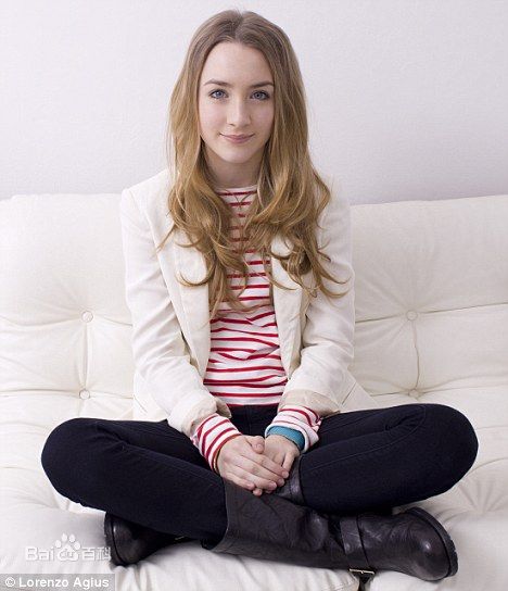 最新西尔莎·罗南(Saoirse Ronan)壁纸