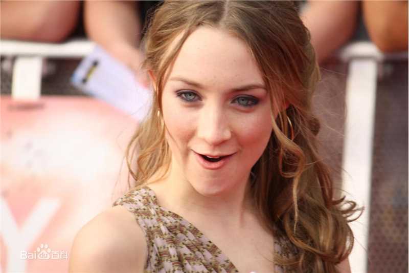 最新西尔莎·罗南(Saoirse Ronan)壁纸