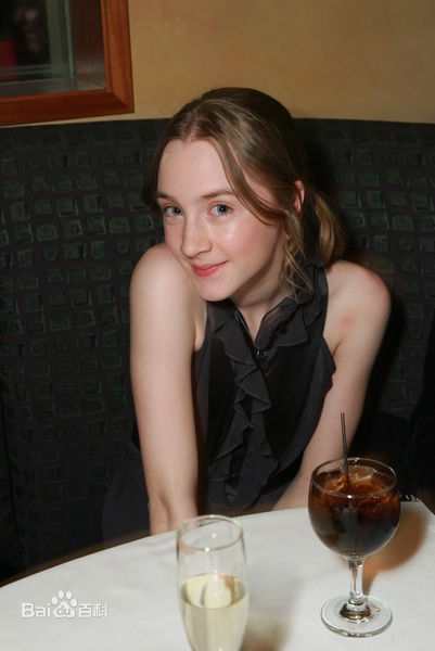 最全西尔莎·罗南(Saoirse Ronan)精彩图册